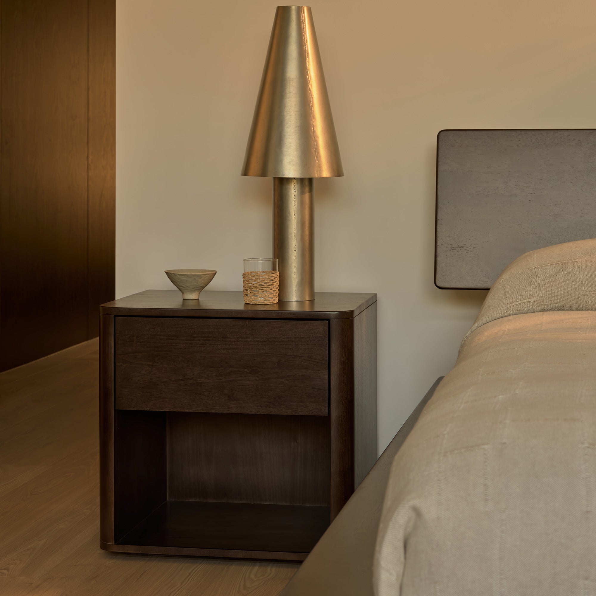 Connect Bedside Table