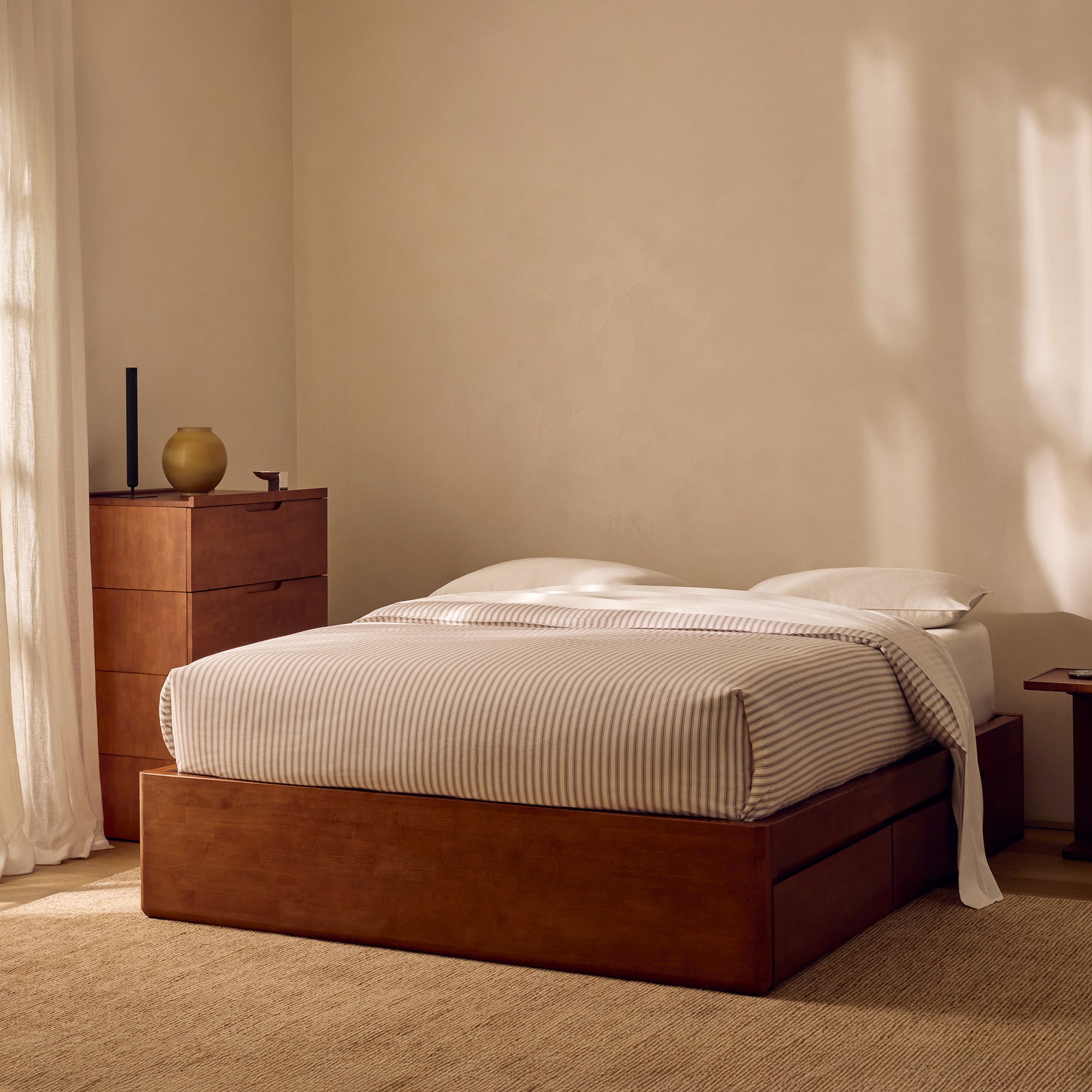 Surround Storage Bed