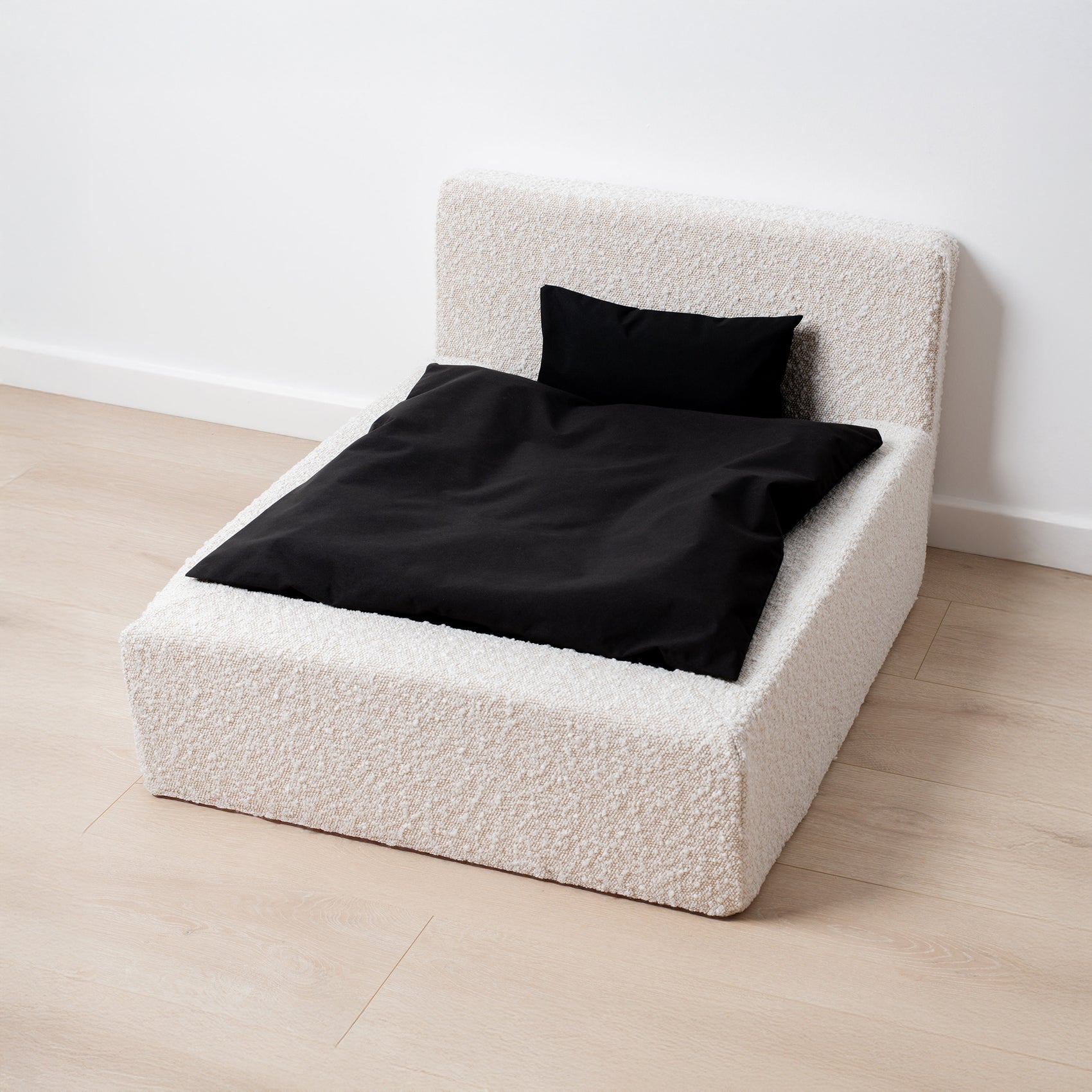 MARSHMALLOW DOG BED - MEDIUM